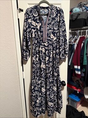 Women's Navy and White Floral Maxi Dress